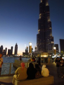Burj Khalifa: Tradition und Moderne auf einem Bild