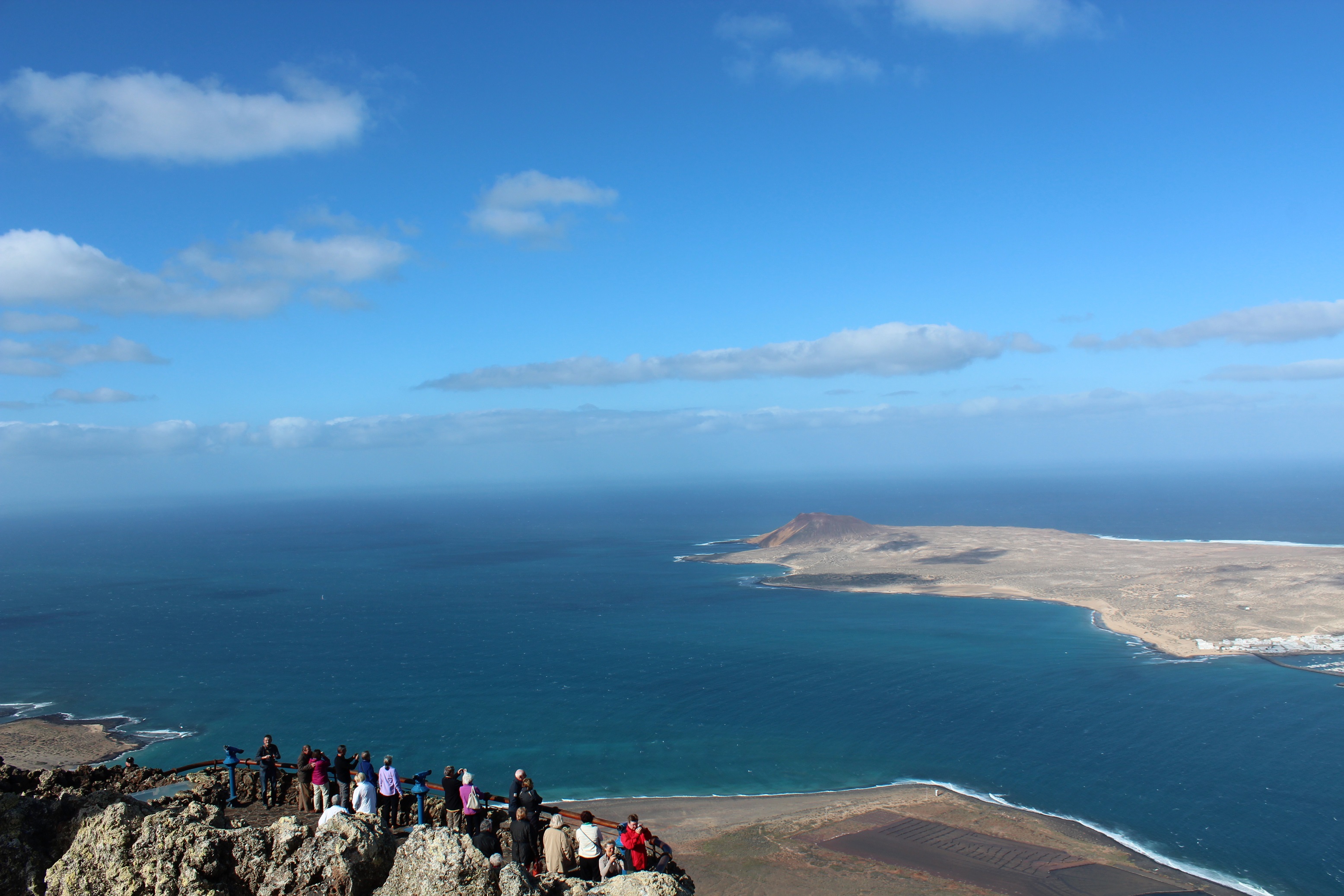 Was für eine Aussicht: Mirador del Rio auf Lanzarote