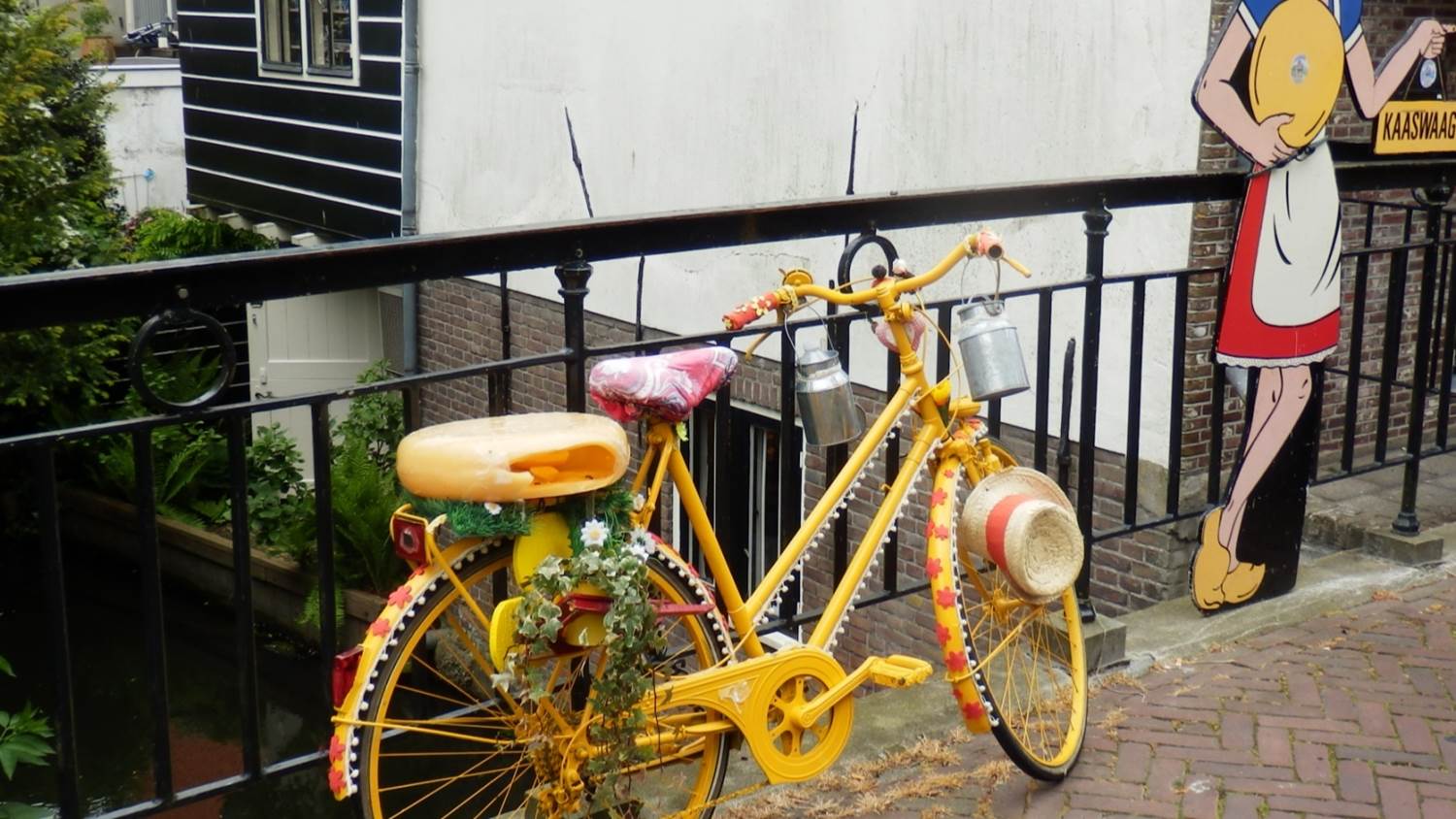Typisch Niederländisch: Fahrrad in Edam